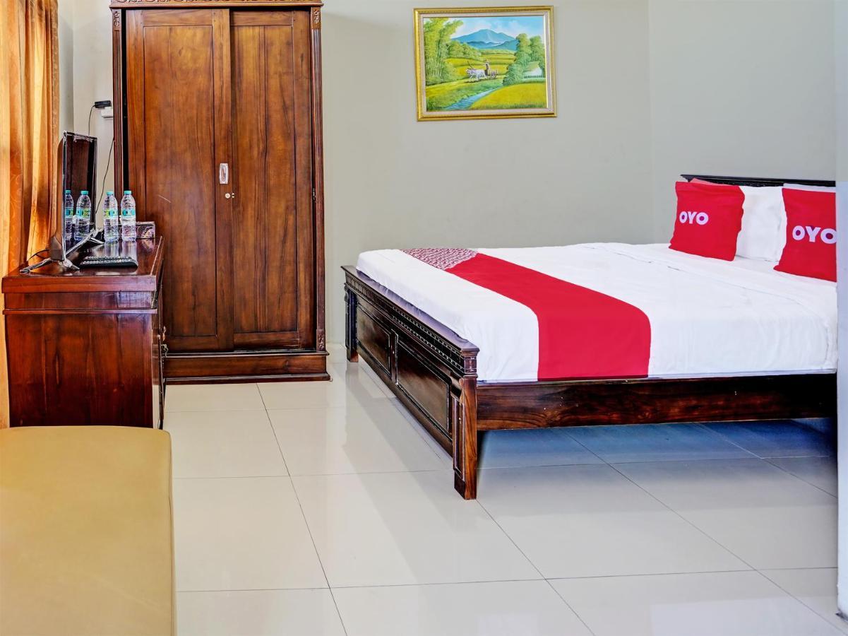 Oyo 91587 Griya Buah De5 Syariah Otel Sidoarjo Dış mekan fotoğraf