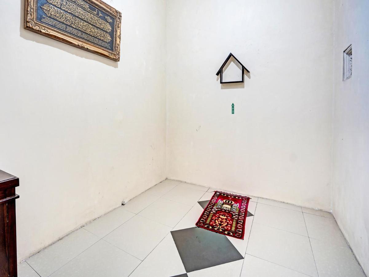 Oyo 91587 Griya Buah De5 Syariah Otel Sidoarjo Dış mekan fotoğraf