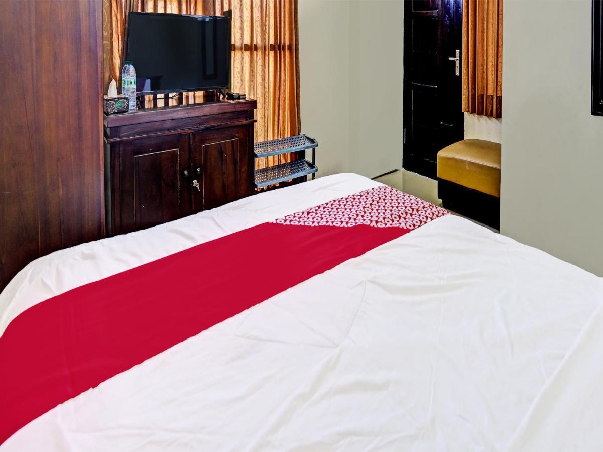 Oyo 91587 Griya Buah De5 Syariah Otel Sidoarjo Dış mekan fotoğraf
