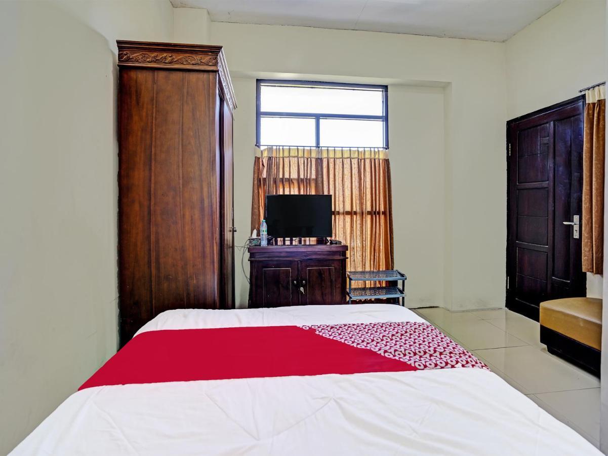 Oyo 91587 Griya Buah De5 Syariah Otel Sidoarjo Dış mekan fotoğraf