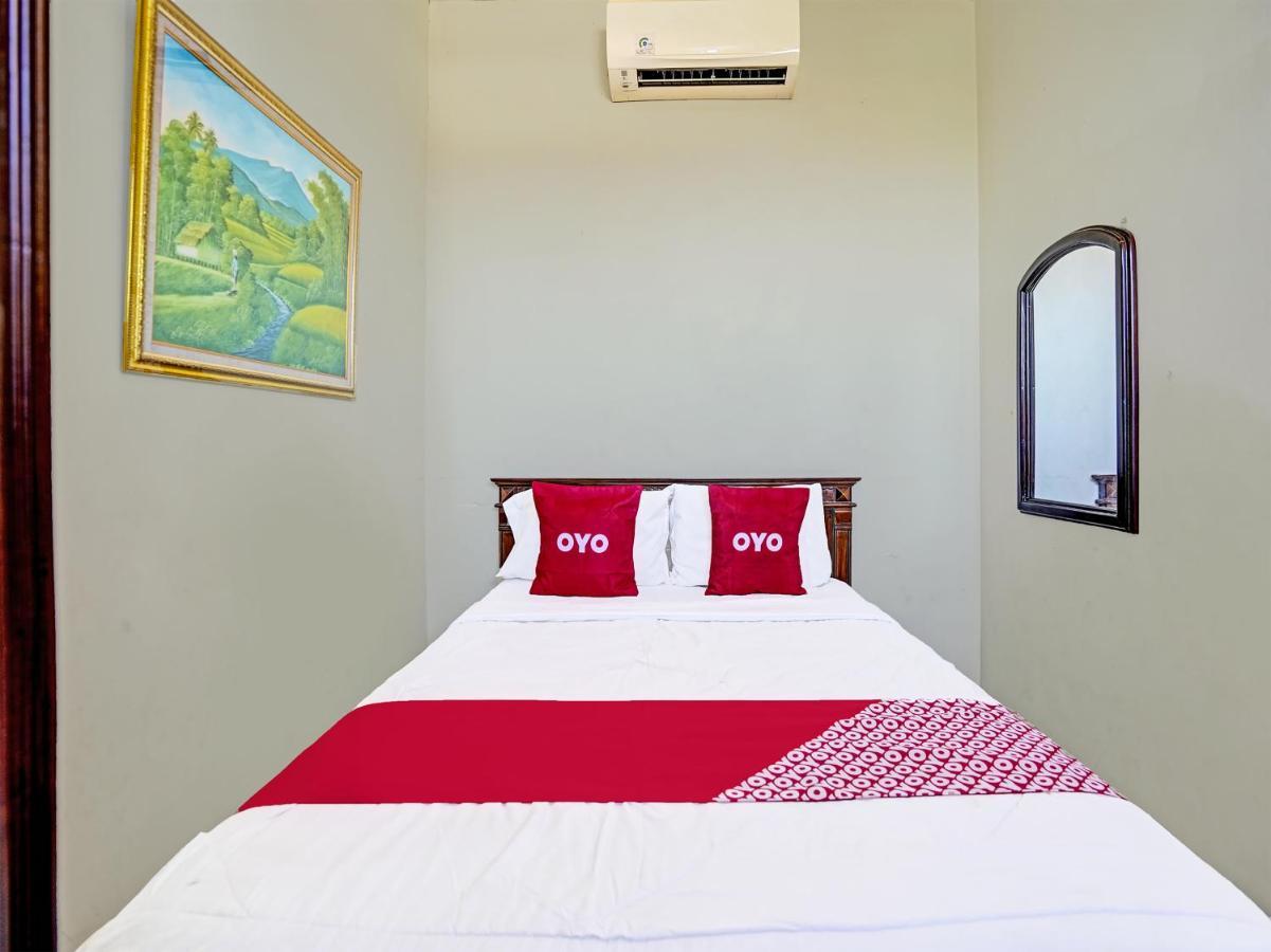 Oyo 91587 Griya Buah De5 Syariah Otel Sidoarjo Dış mekan fotoğraf