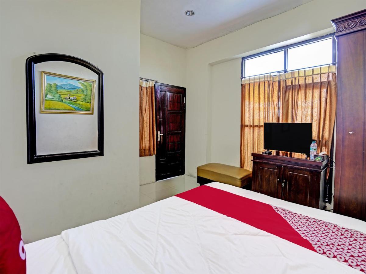Oyo 91587 Griya Buah De5 Syariah Otel Sidoarjo Dış mekan fotoğraf